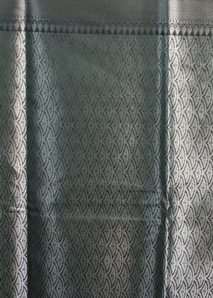 Green Kora Silk Saree With Blouse Piece