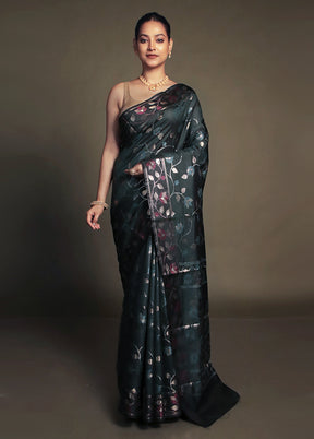 Green Kora Silk Saree With Blouse Piece