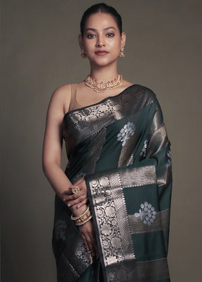 Green Kora Silk Saree With Blouse Piece