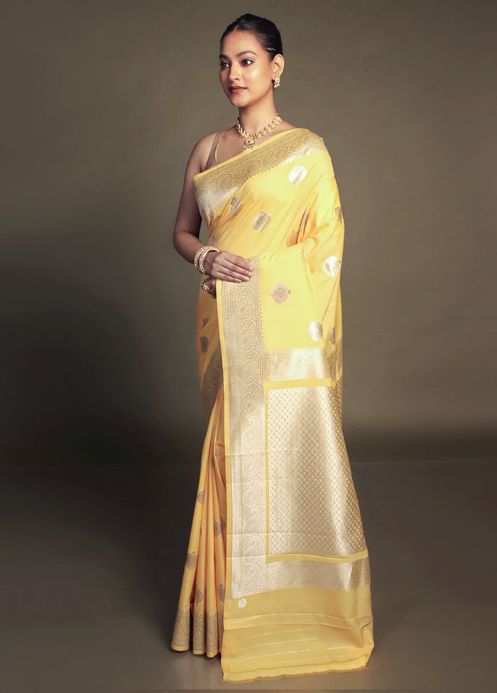 Yellow Uppada Silk Saree With Blouse Piece