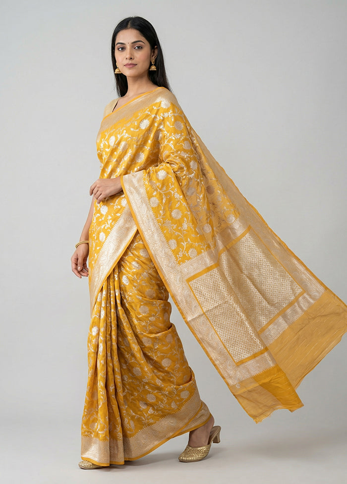 Yellow Uppada Silk Saree With Blouse Piece