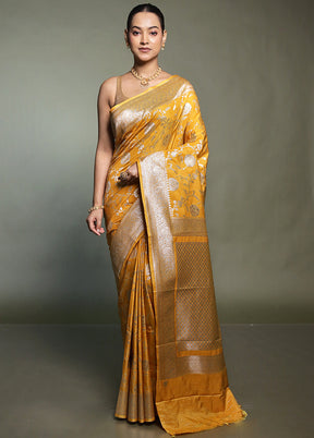 Yellow Uppada Silk Saree With Blouse Piece