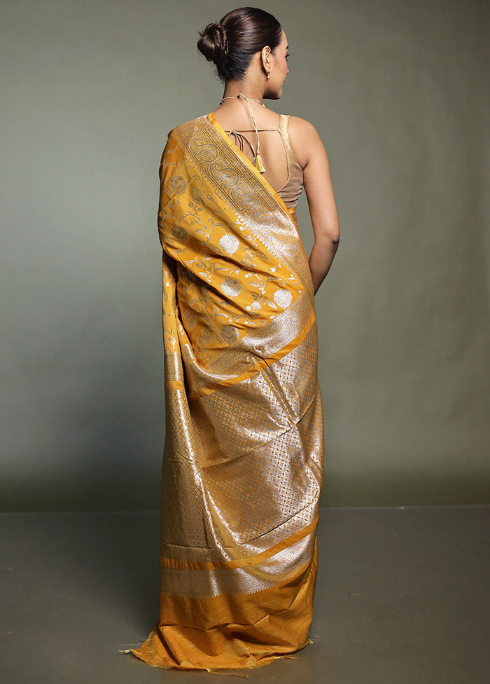 Yellow Uppada Silk Saree With Blouse Piece