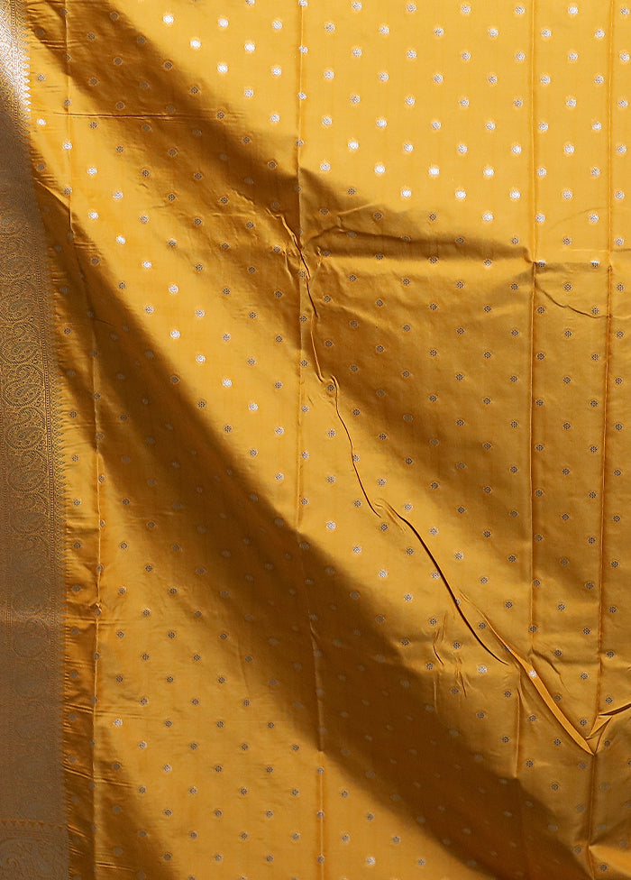 Yellow Uppada Silk Saree With Blouse Piece