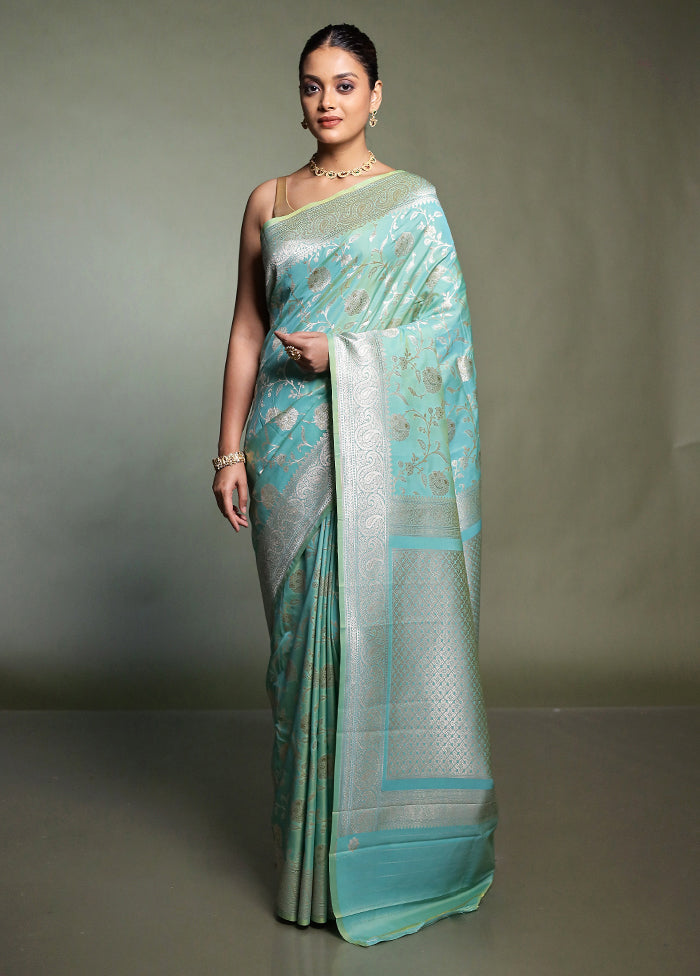 Green Uppada Silk Saree With Blouse Piece