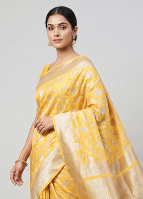 Yellow Uppada Silk Saree With Blouse Piece