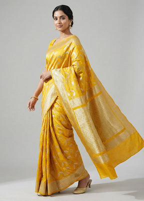 Yellow Uppada Silk Saree With Blouse Piece