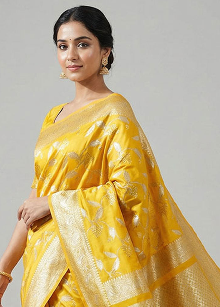 Yellow Uppada Silk Saree With Blouse Piece