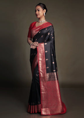 Black Katan Silk Saree With Blouse Piece