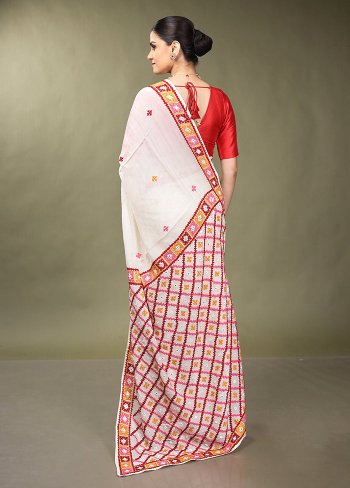 Cream Handloom Pure Georgette Saree With Blouse Piece