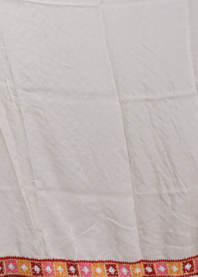 Cream Handloom Pure Georgette Saree With Blouse Piece