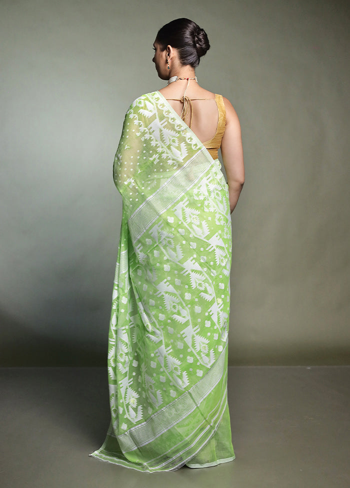 Green Tant Jamdani Saree Without Blouse Piece