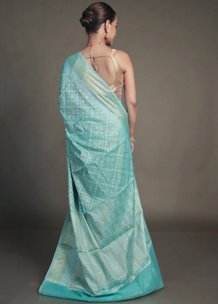 Green Kora Silk Saree With Blouse Piece