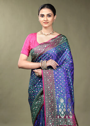 Blue Tanchoi Silk Saree With Blouse Piece