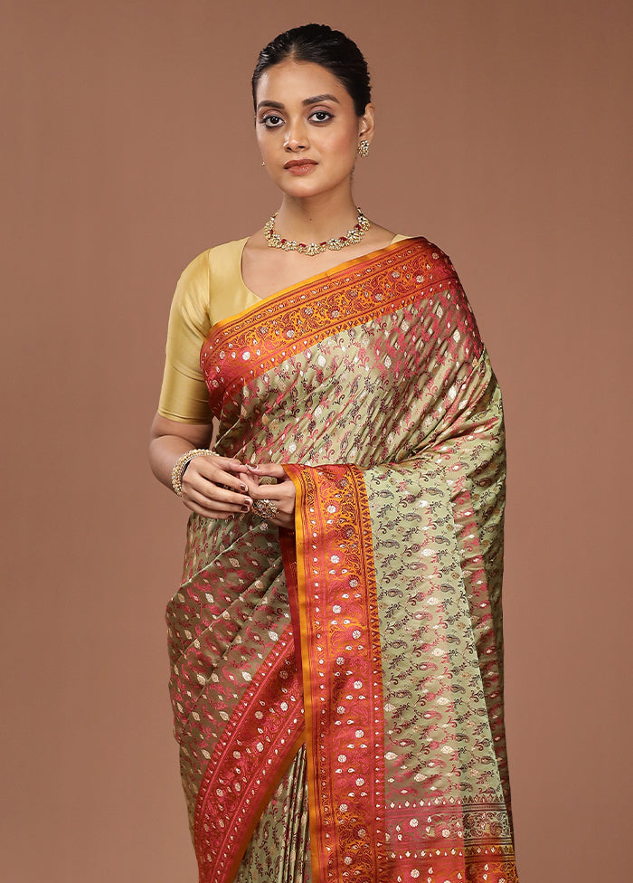 Green Tanchoi Silk Saree With Blouse Piece