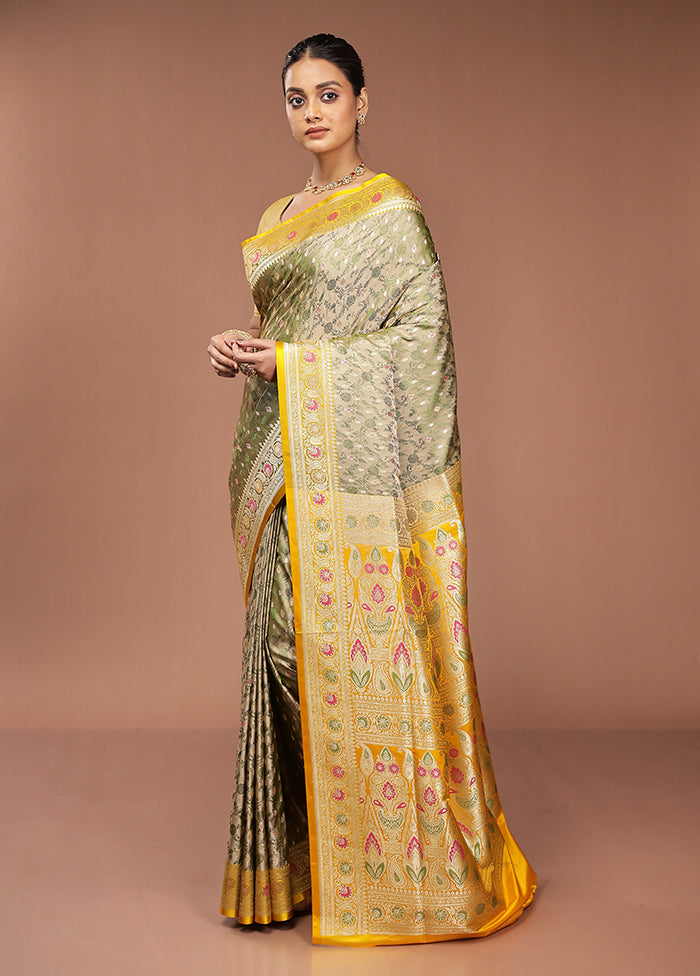 Cream Handloom Tanchoi Pure Silk Saree With Blouse Piece
