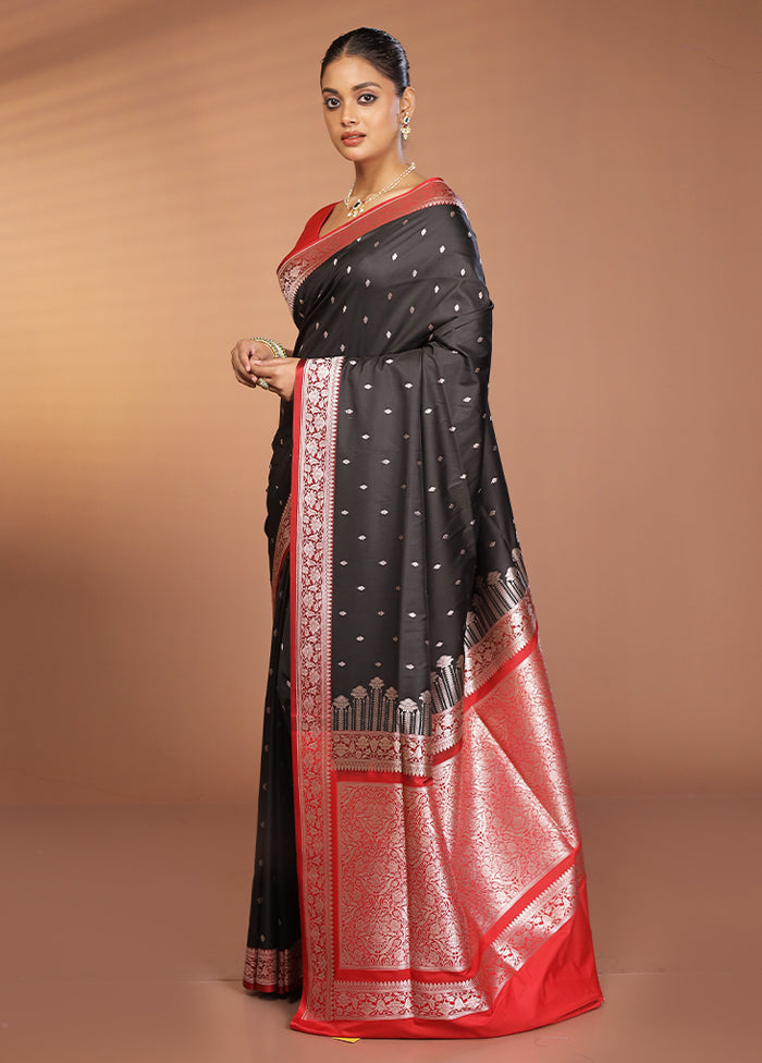 Black Banarasi Silk Saree With Blouse Piece