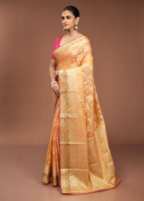 Yellow Cotton Saree With Blouse Piece
