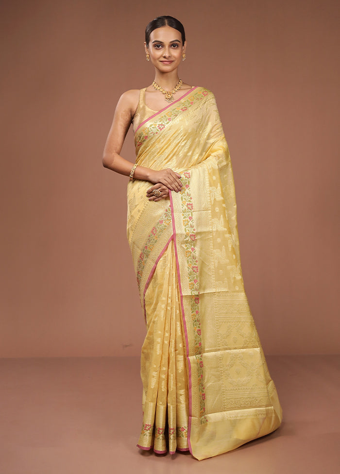 Yellow Cotton Saree With Blouse Piece
