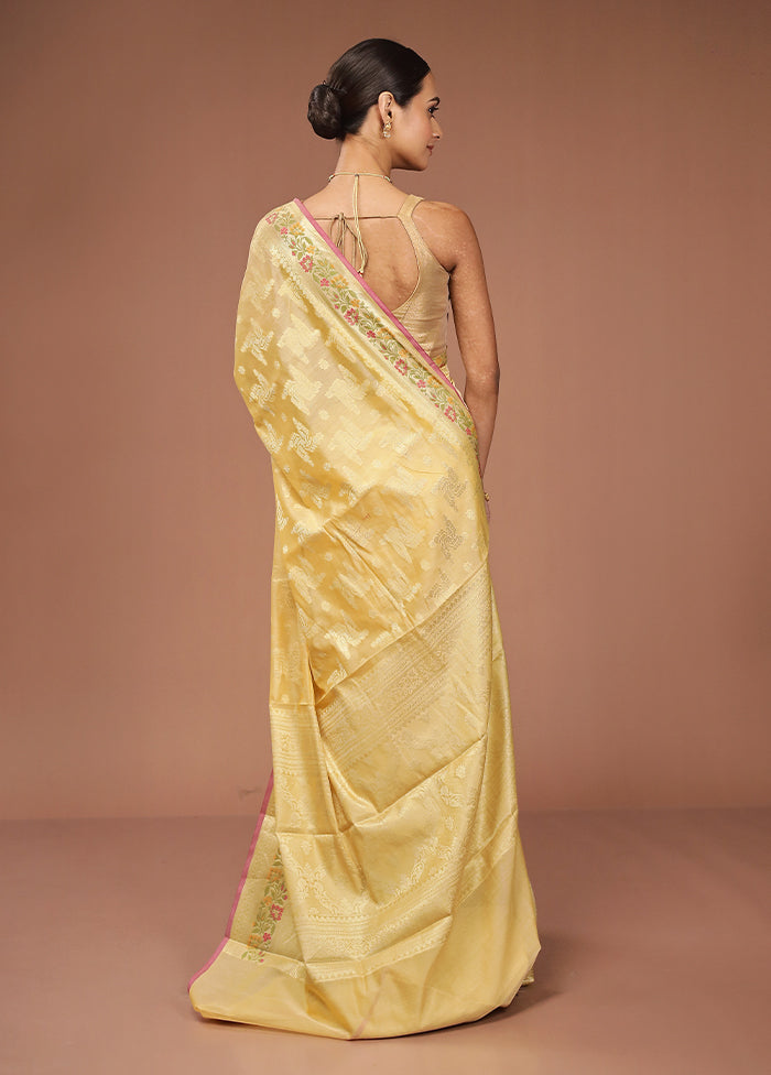 Yellow Cotton Saree With Blouse Piece