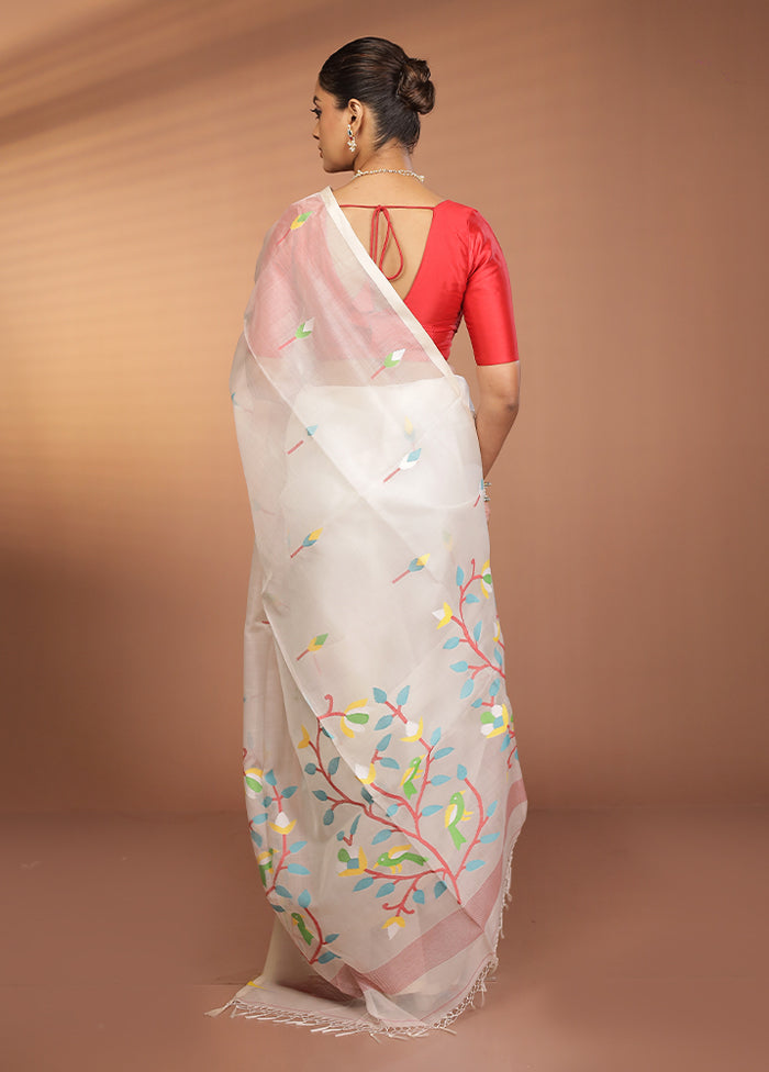White Handloom Matka Pure Silk Saree With Blouse Piece