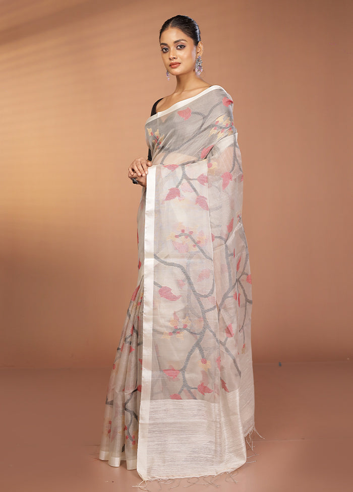 White Handloom Matka Pure Silk Saree With Blouse Piece