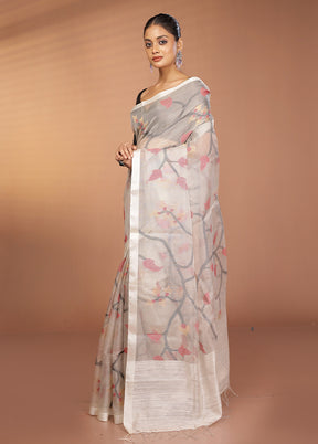 White Handloom Matka Pure Silk Saree With Blouse Piece