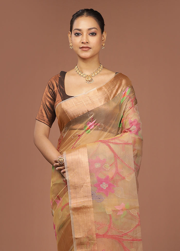 Cream Handloom Matka Pure Silk Saree With Blouse Piece