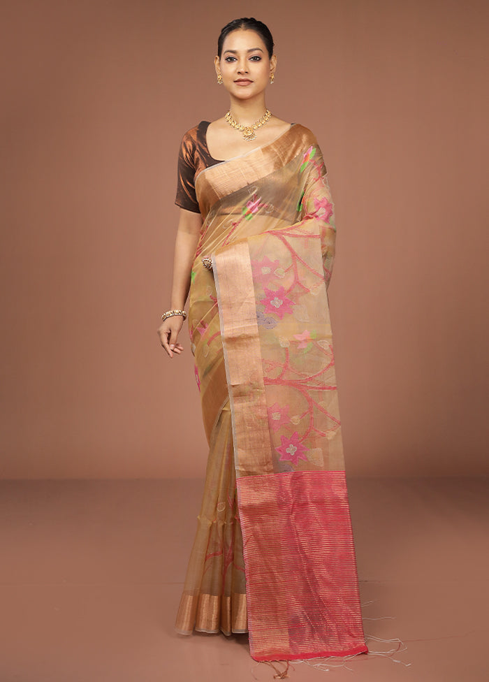 Cream Handloom Matka Pure Silk Saree With Blouse Piece
