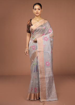 Grey Handloom Matka Pure Silk Saree With Blouse Piece