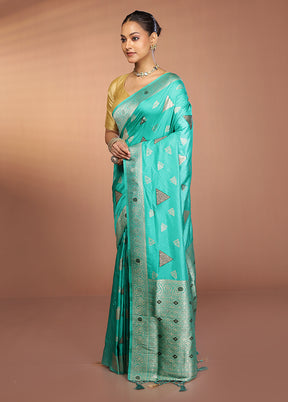 Green Dupion Silk Saree With Blouse Piece