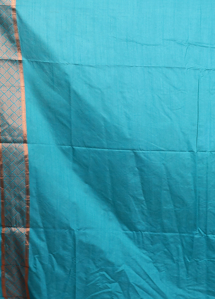 Green Dupion Silk Saree With Blouse Piece