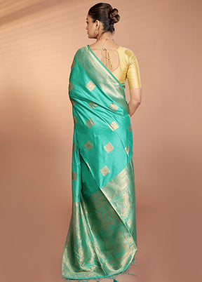 Green Dupion Silk Saree With Blouse Piece