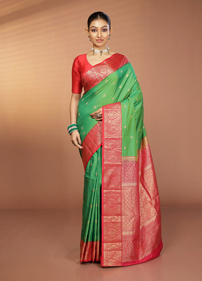 Green Kanjivaram Silk Saree With Blouse Piece