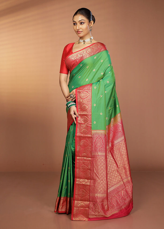 Green Kanjivaram Silk Saree With Blouse Piece