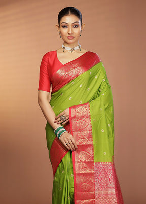 Green Kanjivaram Silk Saree With Blouse Piece