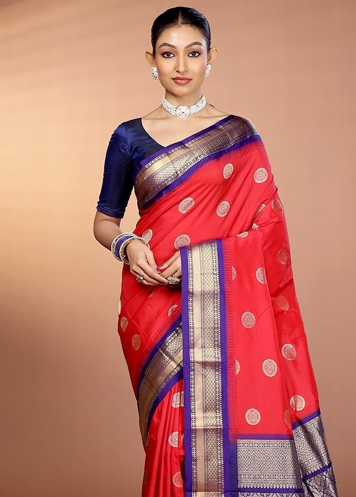 Red Kanjivaram Silk Saree With Blouse Piece