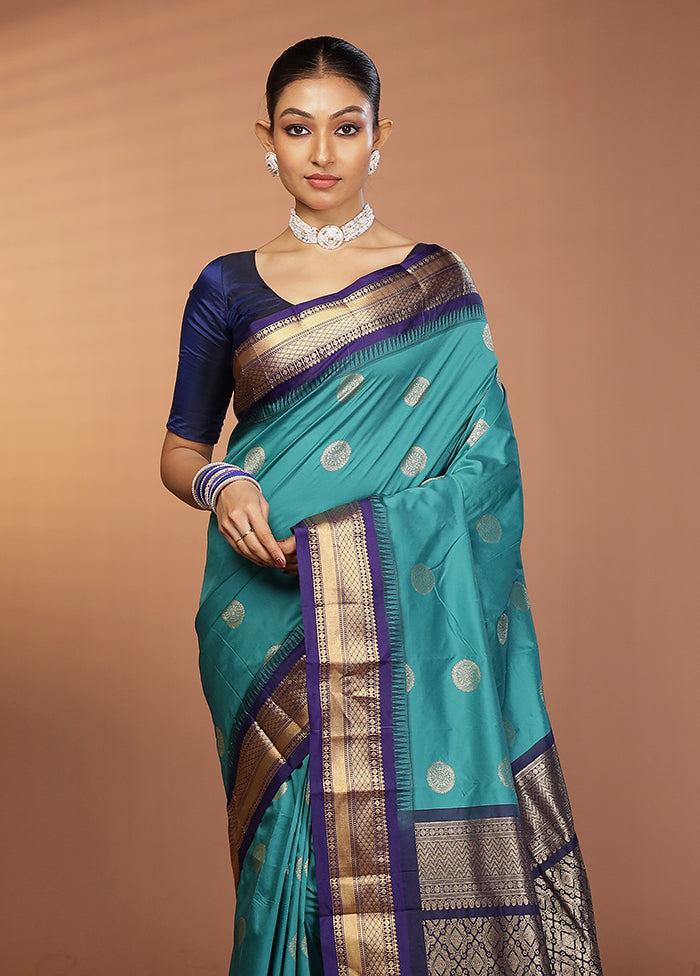 Green Kanjivaram Silk Saree With Blouse Piece