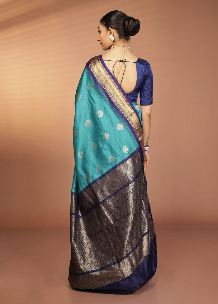 Green Kanjivaram Silk Saree With Blouse Piece