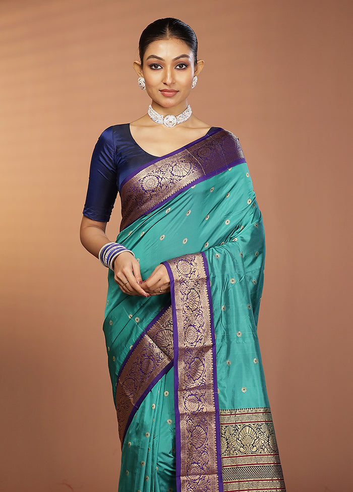 Green Handloom Kanjivaram Pure Silk Saree With Blouse Piece