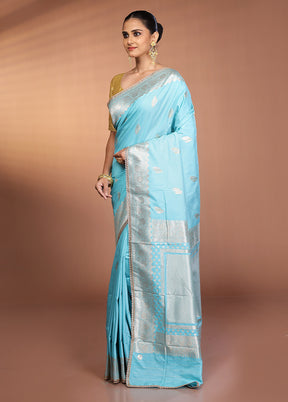 Blue Katan Silk Saree With Blouse Piece