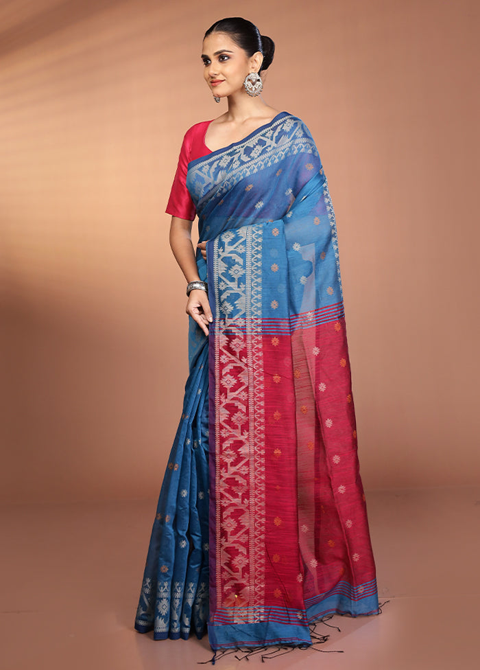 Blue Matka Silk Saree With Blouse Piece