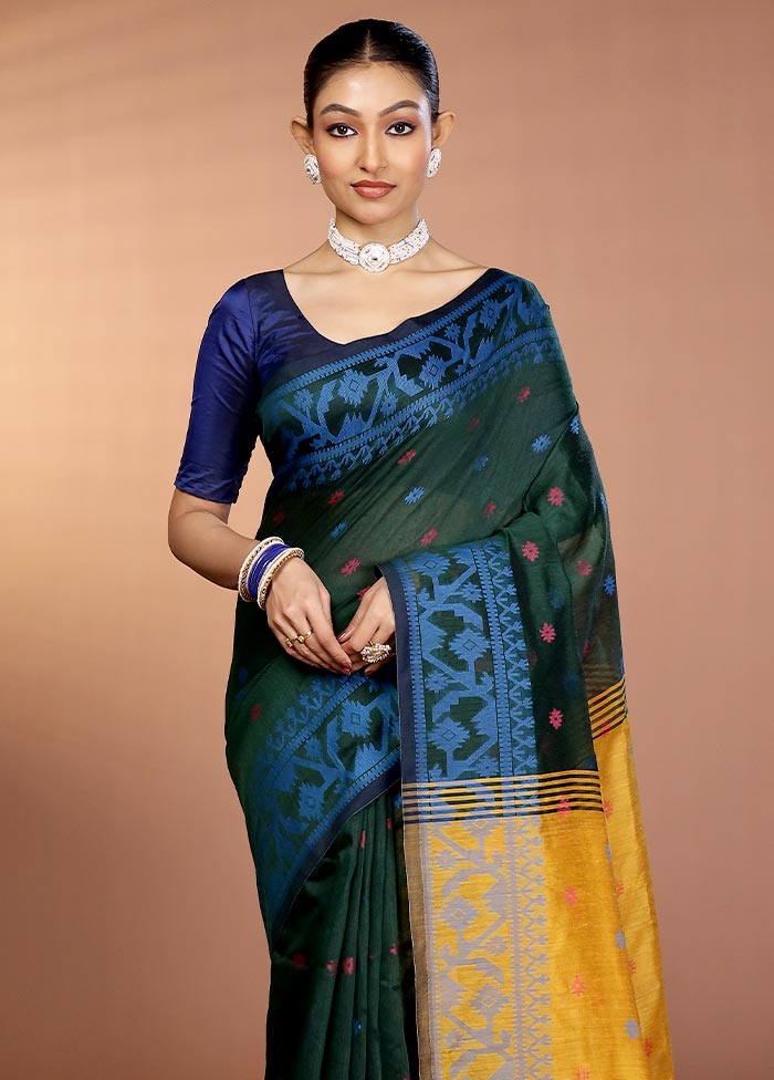 Green Matka Silk Saree With Blouse Piece