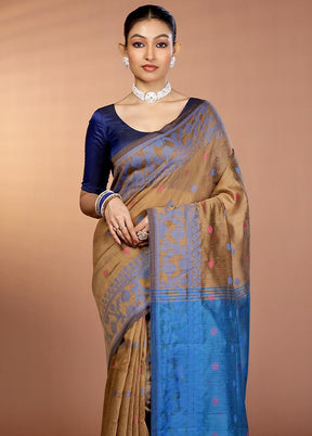 Grey Matka Silk Saree With Blouse Piece