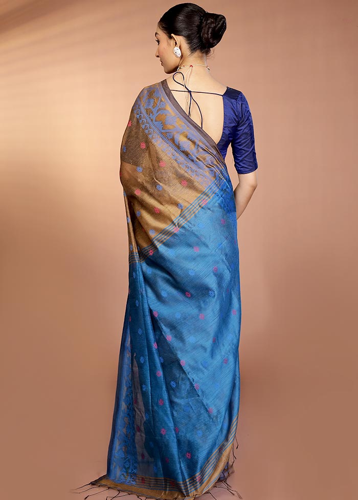 Grey Matka Silk Saree With Blouse Piece