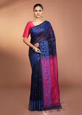 Blue Matka Silk Saree With Blouse Piece