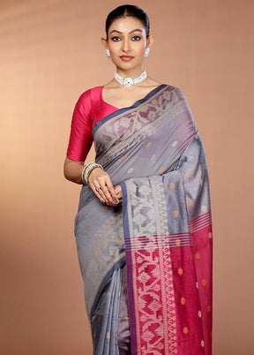 Grey Matka Silk Saree With Blouse Piece