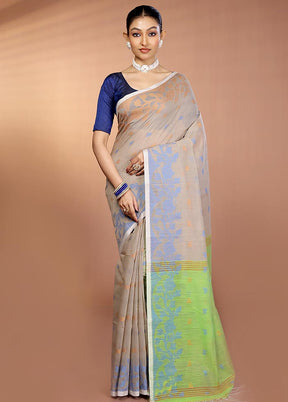 Grey Matka Silk Saree With Blouse Piece