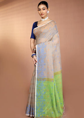 Grey Matka Silk Saree With Blouse Piece