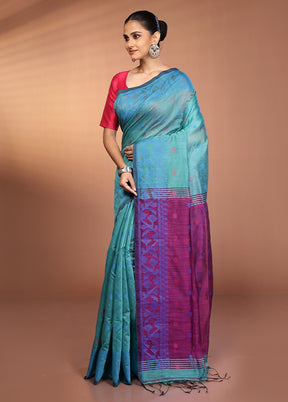 Green Matka Silk Saree With Blouse Piece